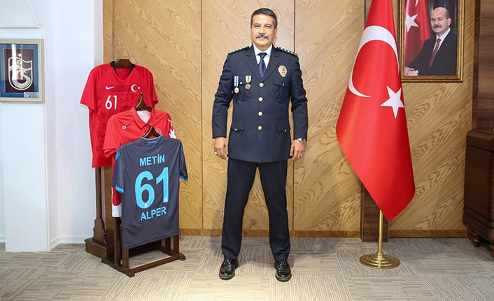 Metin Alper’den yeni yıl mesajı