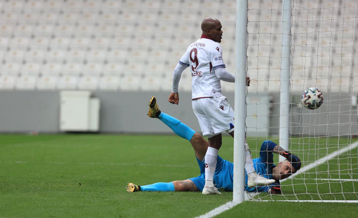 Trabzonspor, Fatih Karagümrük Deplasmanında Nwakaeme ile Öne Geçti