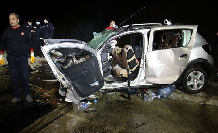 Elazığ’da feci kaza: 4 ölü, 1'si ağır 5 yaralı!