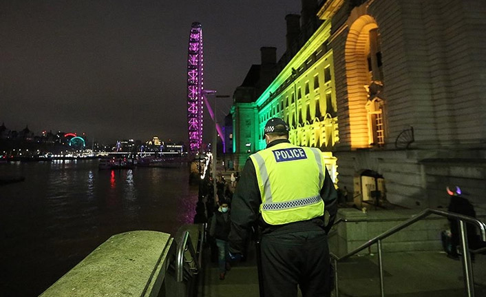 İngiltere'de yeni karantina ilan edildi