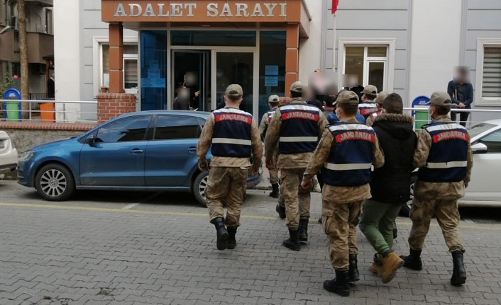 Trabzon’da 3 ilçede operasyon! 3 Olay aydınlatıldı! Aranan bir kişi yakalandı