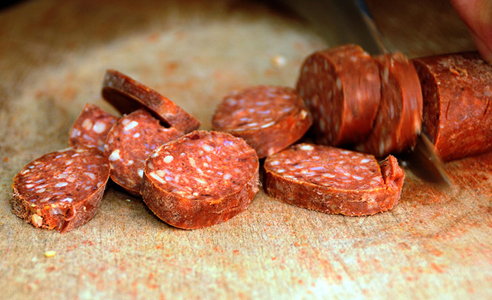 Şimdi de pastırma - sucuk tartışması