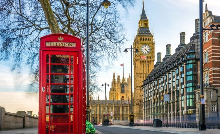 İngiltere, pazartesiden itibaren ülkeye tüm giriş çıkışları kapatacak