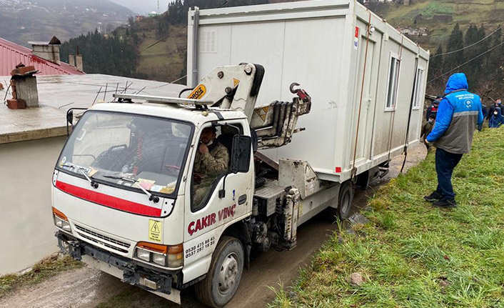 Bakan Soylu talimat vermişti! Konteynerler Trabzon'da yangın bölgesine ulaştı