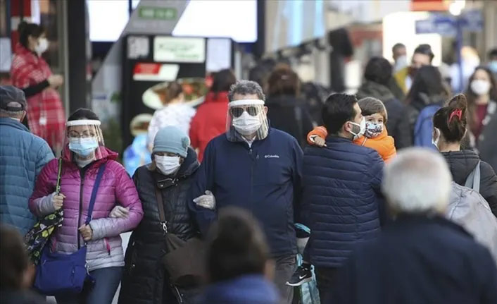 Kısıtlamalara uymayan 27 bin 839 kişiye ceza