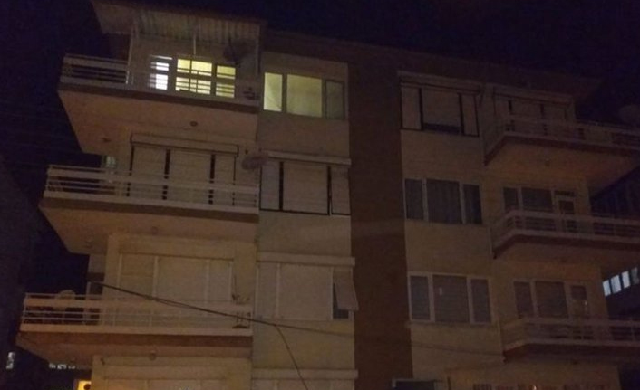 Bir kadın kafasında poşet, boğazı kesik halde bulundu