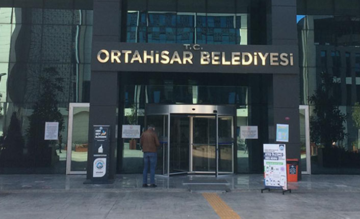 Trabzonlu yazardan Ortahisar Belediyesine 20 bin eser