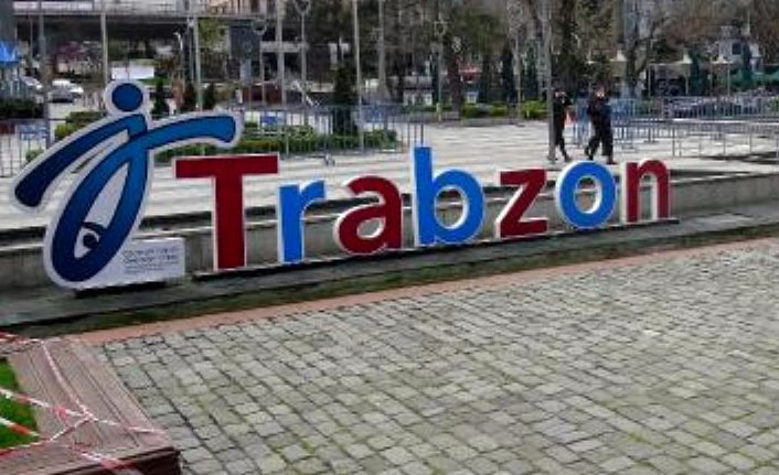 Hafta Sonu Kısıtlaması Başladı: İş Yerlerinin Açık Olacağı Saatler