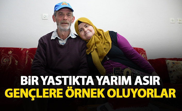 Yarım asırlık Trabzonlu çift gençlere örnek oluyor