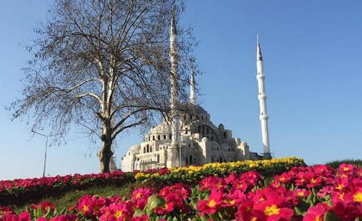 Trabzon'da yapımı devam eden caminin kaba inşaatı tamamlandı