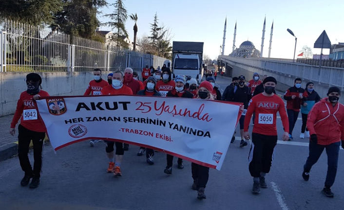 AKUT Trabzon Ekibi, Yarı Maratona katıldı