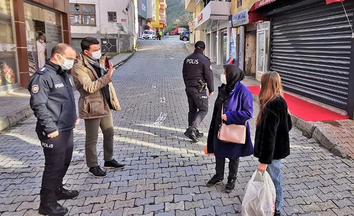 Trabzon'da Kovid-19 denetimleri sürüyor