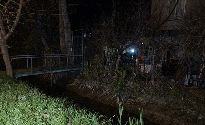 Çalılıkların arasında insan kafatası bulundu