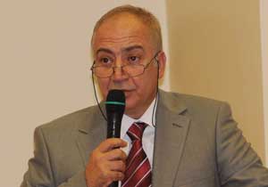 "Yanal'a 5 maç sabredemedik"