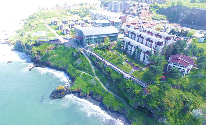 Avrasya Üniversitesi'ne yeni dört bölüm açıldı