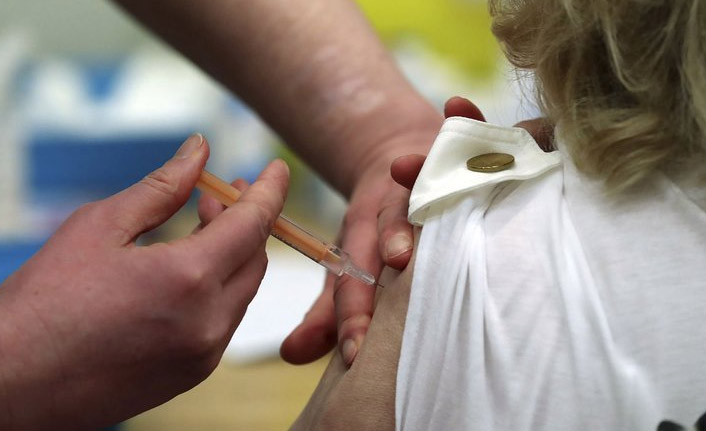 Koronavirüs aşısı ile ilgili flaş gelişme! Peş peşe açıkladılar