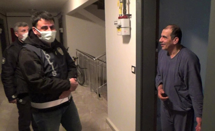 Misafir denetimi yapan polisleri çaya davet etti