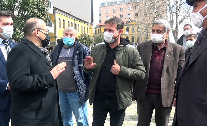 Trabzon’da vali ile vatandaş arasında güldüren diyalog! Mavi mi, Kırmızı mı?