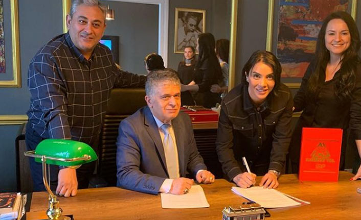 Sabriye Şengül televizyonu sevdi! O diziye imzayı attı