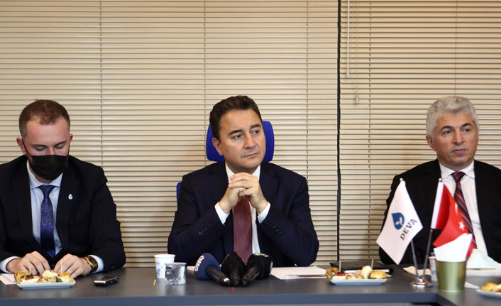 Ali Babacan: "Siyasi partilerin kapatılmasına karşıyız"