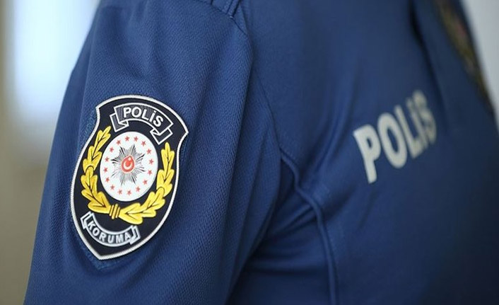 Sürücü kursunun aracını çaldı, barikat ile yakalandı