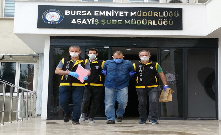 "Annemin canını yakıyordu."