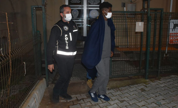 Yunanistan'ın ölüme terkettiği göçmenler ot yiyerek hayatta kaldı