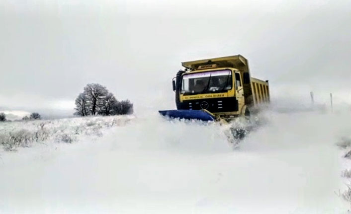 Karadeniz'de kar esareti başladı