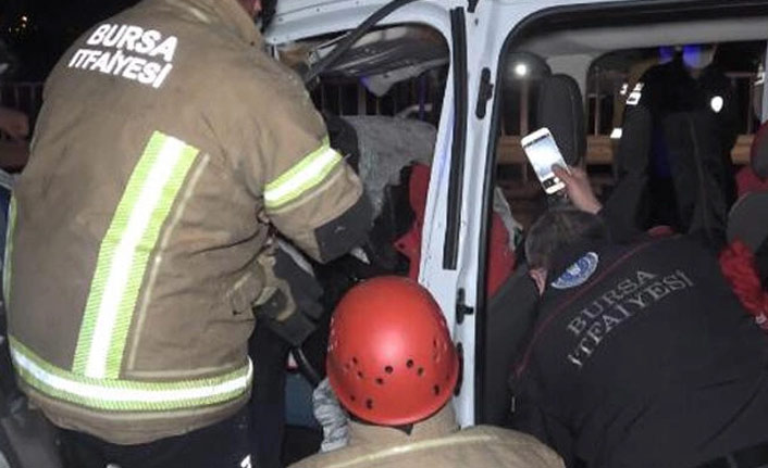 Süt tankerine çarptı :1 ölü, 2 ağır yaralı