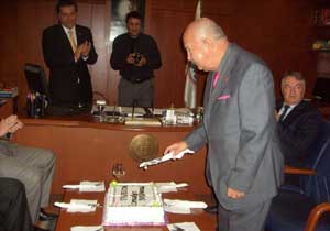 Emekli savcıya sürpriz uğurlama