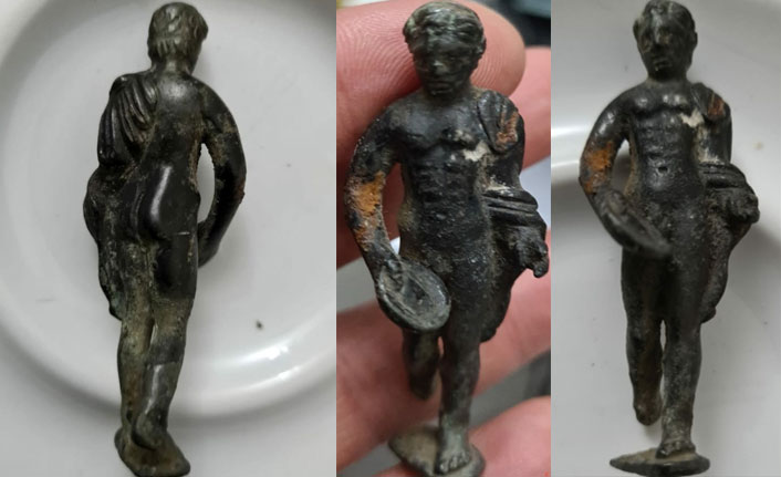 Tarihi eser kaçakçılarına restoranda baskın!