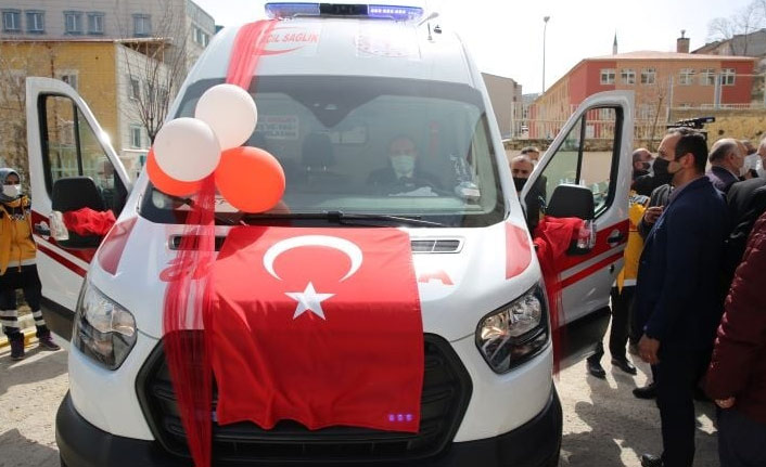Bayburt'a 5 yeni ambulans