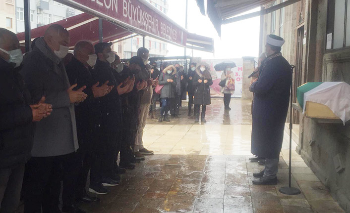 Beşyıldız ailesinin acı günü! Son yolculuğuna uğurlandı