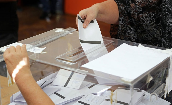 Bulgaristan halkı milletvekili seçimleri için sandık başında