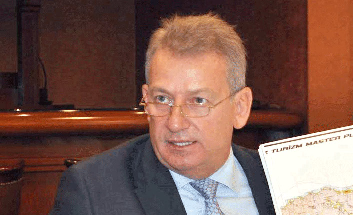 AK Parti'den mesajını silen Haluk Pekşen'e tepki