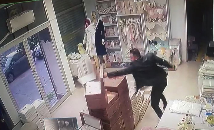 Cezaevinden çıktı, eski sevgilisinin iş yerine saldırdı