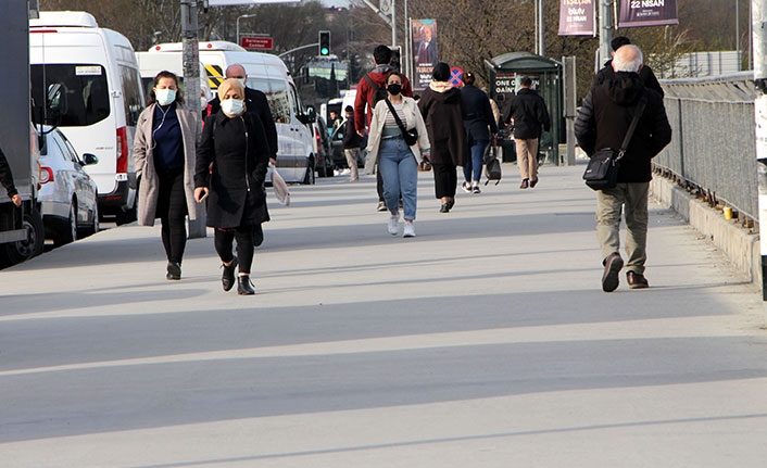 Kamuda kademeli mesai uygulanmaya başladı