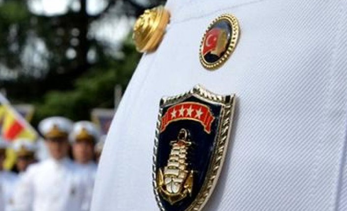 Amirallerin evinde arama