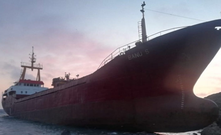 Kargo gemisi karaya oturdu - 16 Nisan 2021