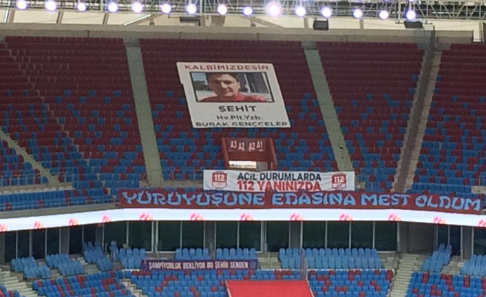 Trabzonspor Şehit Burak Gençcelep’i unutmadı