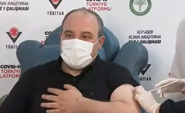 Yerli aşıda flaş gelişme! Bakan Varank ilk dozu yaptırdı