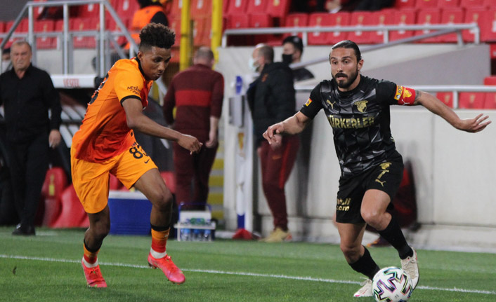 Galatasaray İzmir’de galibiyetle döndü: Kerem Aktürkoğlu hat-trick yaptı