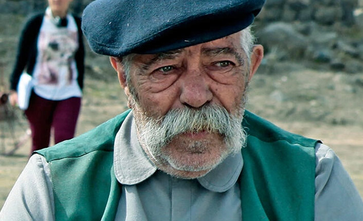 Usta oyuncu hayatını kaybetti