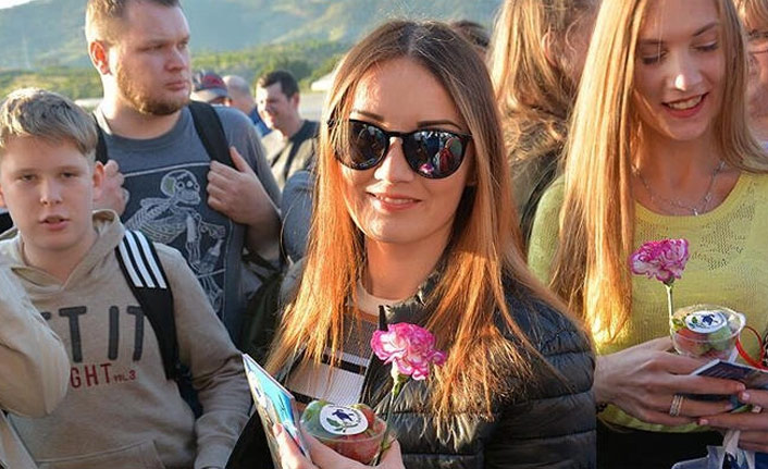 Rus turistler Türkiye'yi bekliyor