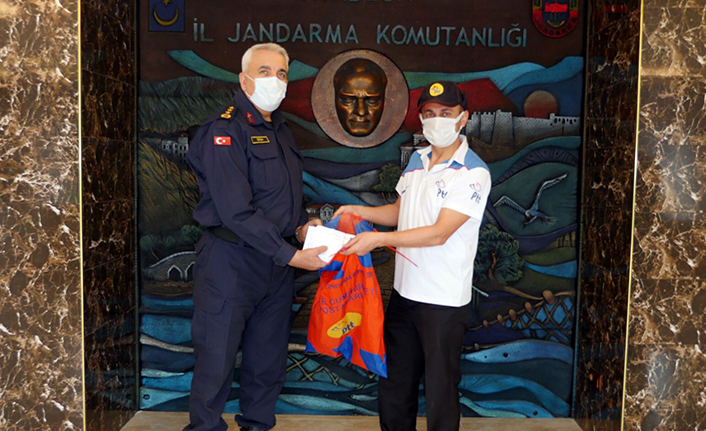 Trabzonlu öğrencilerden Mehmetçiklere moral mektubu