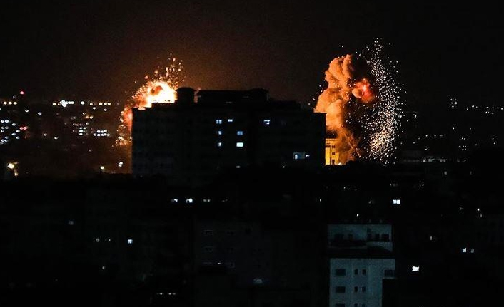 İsrail'den Gazze'deki Hamas'a ait noktalara saldırı
