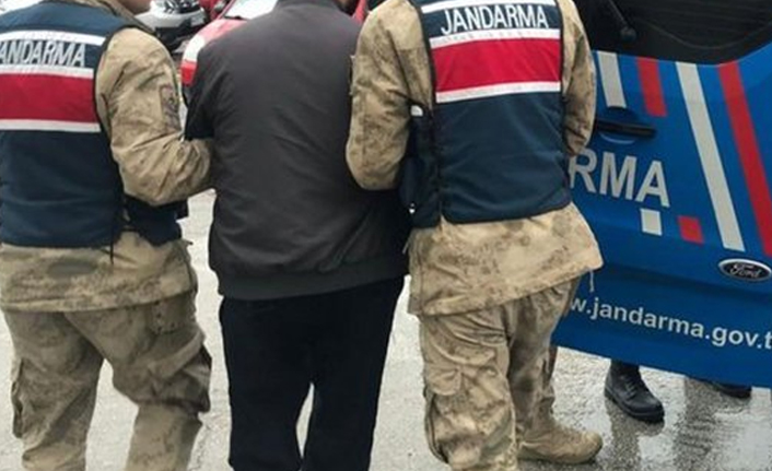 Trabzon'da tavuk kümesine saklanan parayı çalanlar yakalandı