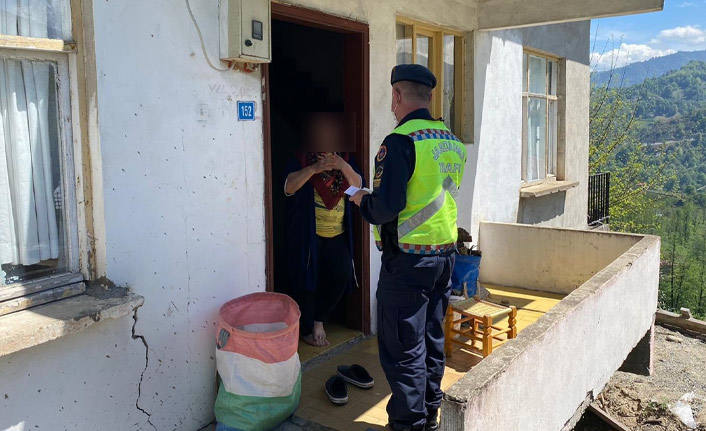 Trabzon’da tansiyon ilaçları biten vatandaşın imdadına Jandarma yetişti