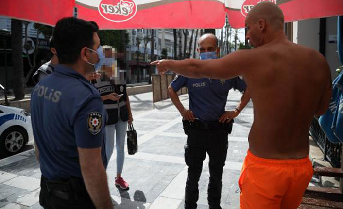 Polise ahlaksız teklifte bulunan turiste gözaltı