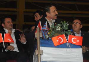 Basketbolculara Özak desteği